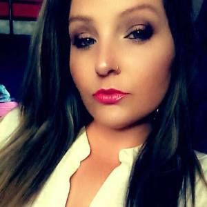 Meet your Posher, Dena